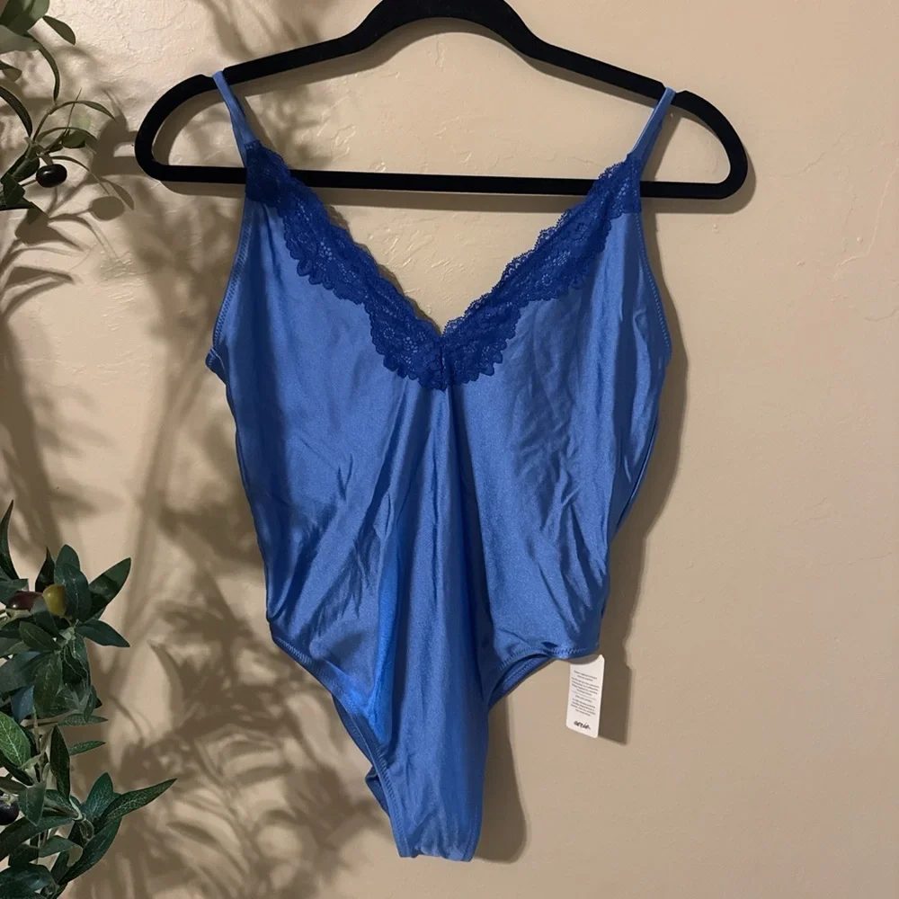 aerie Satin Lace Trim swimsuit - Picture 5 of 8